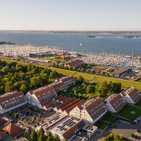 Summio Parc Aquadelta Hotel Bruinisse Bagian luar foto